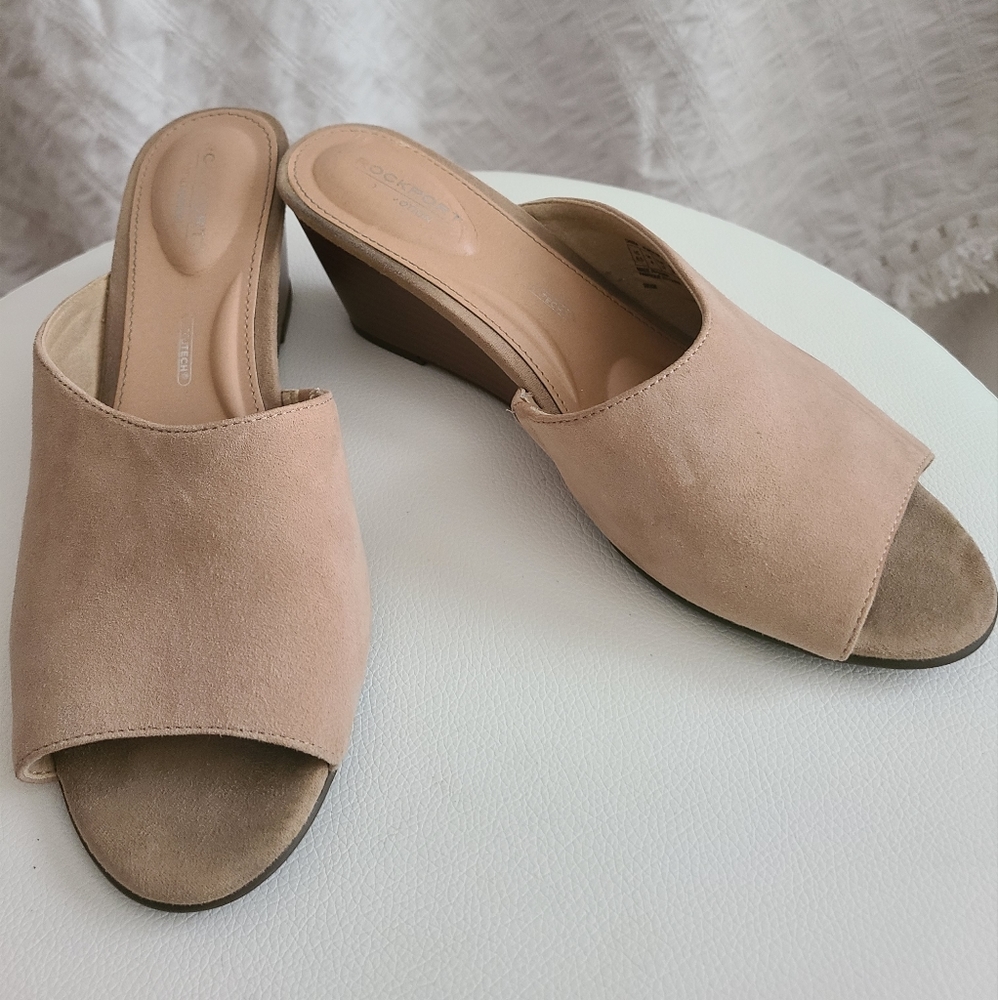 Rockport Total Motion Taylor Asymmetrical Beige Wedge Slide